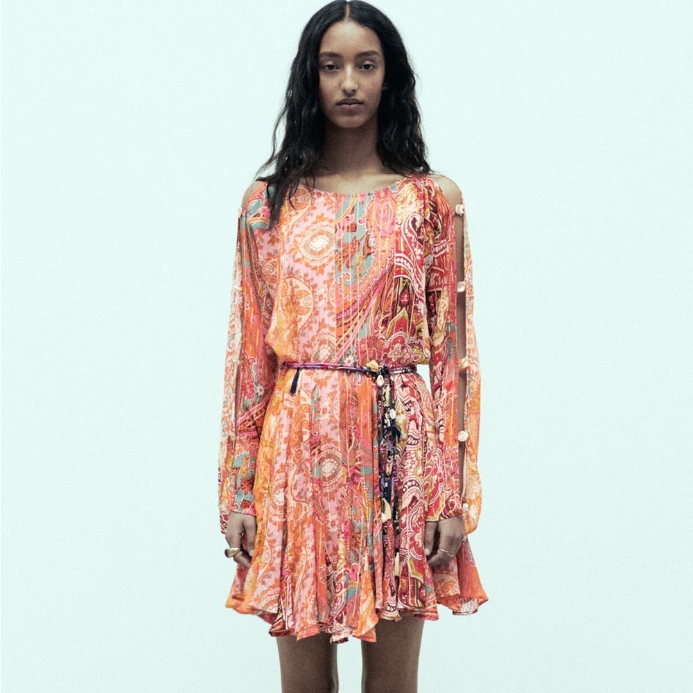 Zara Dress. Worn once, cleaned. Size L